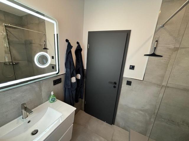 Ferienhaus Deluxe Halle  외부 사진